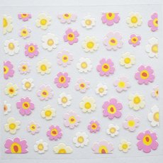 画像1: ビー・エヌ フローラルネイルシール スイートデイジー KKF-8 ※パッケージなし［メール便OK］ (1)