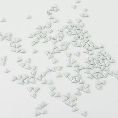 画像3: メタルスタッズ トライアングル ブラック/グレイッシュホワイト 約100P［メール便OK］ (3)