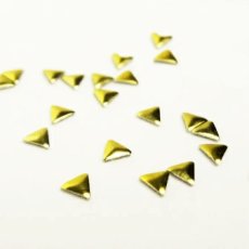 画像2: メタルスタッズ トライアングル 100個［メール便OK］ (2)
